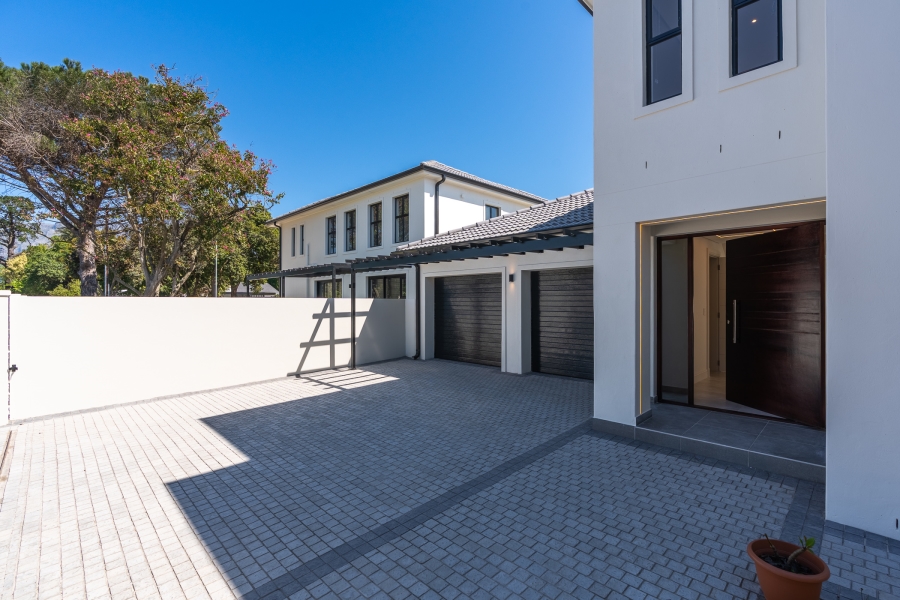 To Let 3 Bedroom Property for Rent in Pinelands Western Cape
